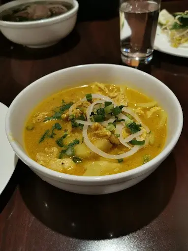 Vietnamese and Chinese cuisine at Viva Restaurant West End Winnipeg